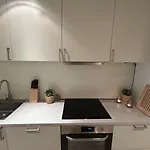 דירה - Private Balcony *