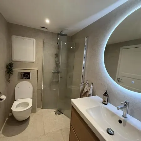 - Private Balcony Apartment Bergen