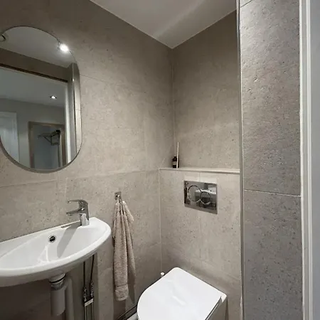 - Private Balcony Lejlighed *