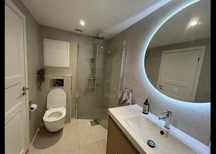 - Private Balcony Apartment Bergen