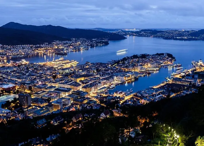 - Private Balcony Apartment Bergen